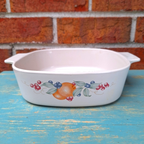 Corningware Abundance Berries Orange Leaves Bakeware Casserole Dish RARE Vintage - Picture 1 of 11